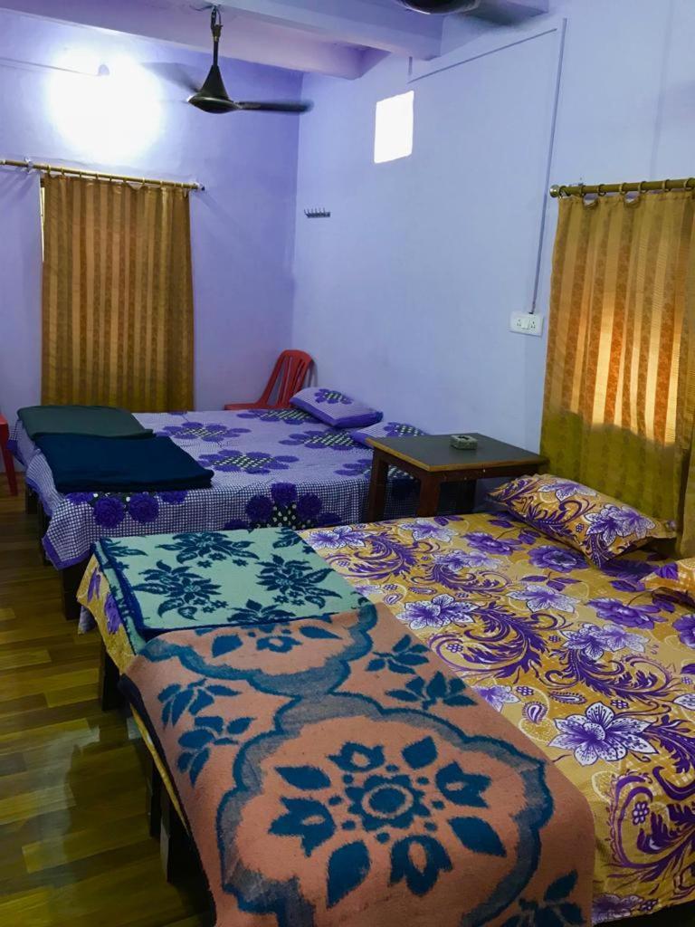 Golden Lodge Varanasi Exterior photo